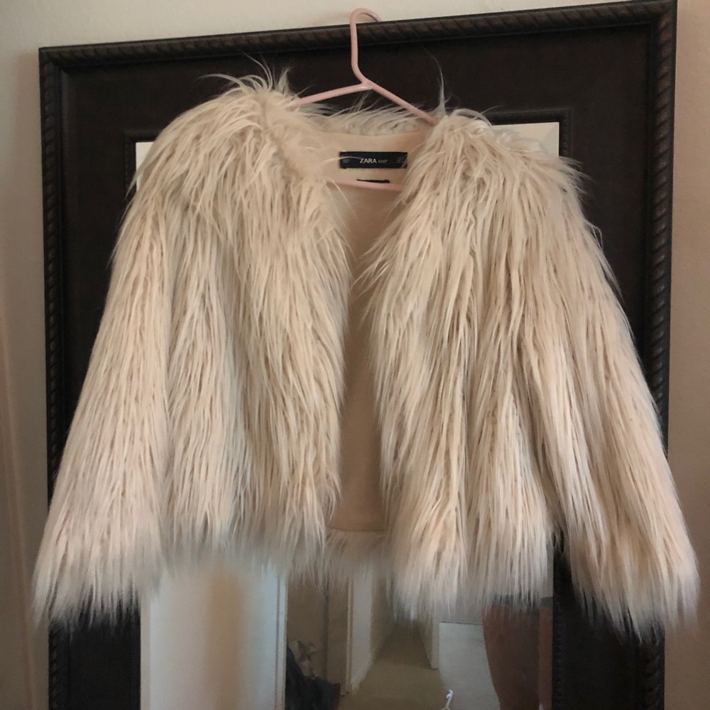 Limited edition white faux fur Zara coat